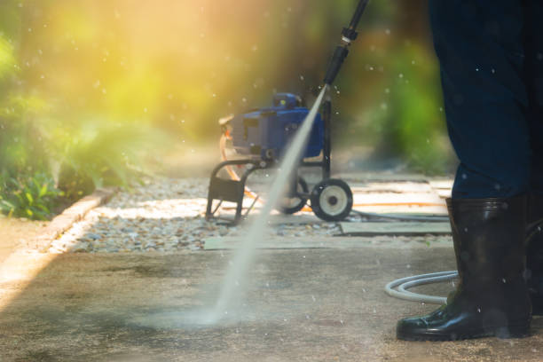 Best Pool Deck Cleaning in Holts Summit, MO